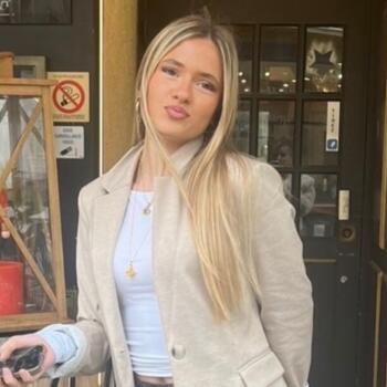 Babysitter Moret-sur-Loing: Giulia