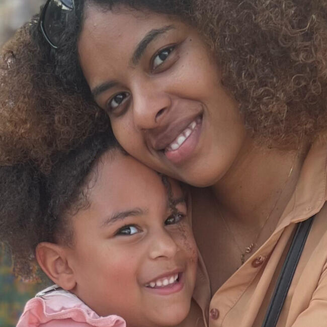 位于Mantes-la-Jolie的家庭托育员: Isia