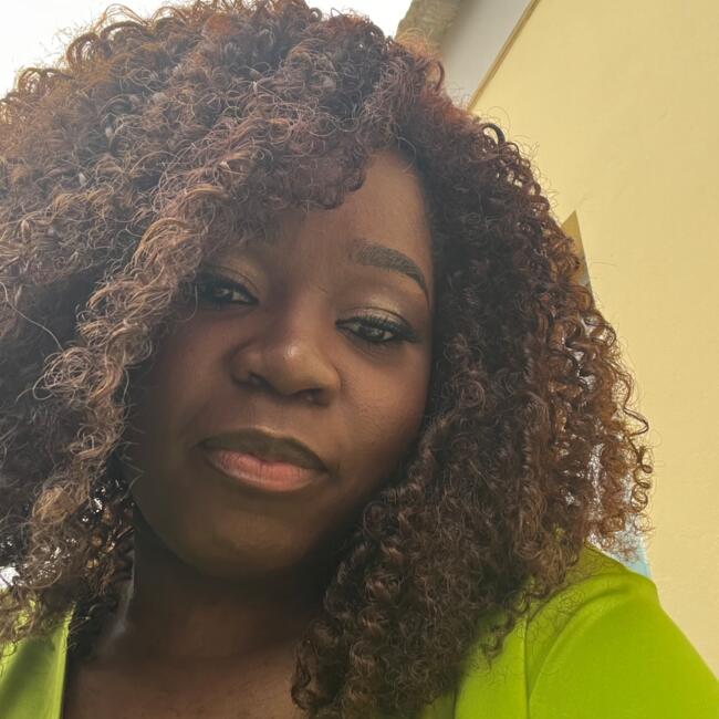 Babysitter in Vila Nova de Gaia: Corina