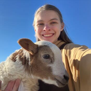 Babysitter in Rockford (Michigan): Helen