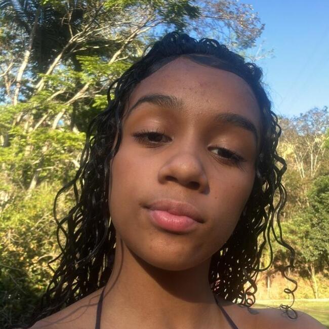 Babysitter in Conselheiro Lafaiete: Lorrayne