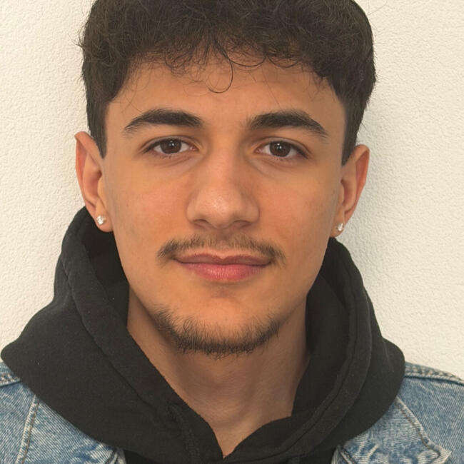 Babysitter in Russikon: Arlind