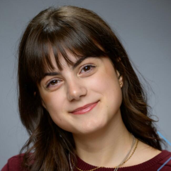 Babysitter in Tallinn: Mia Simone