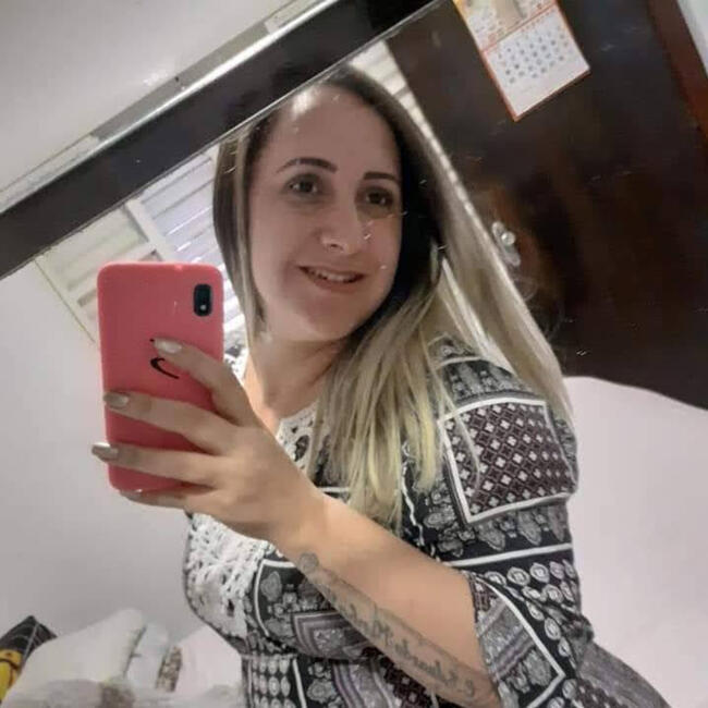 Babysitter in Itapecerica da Serra: Katia