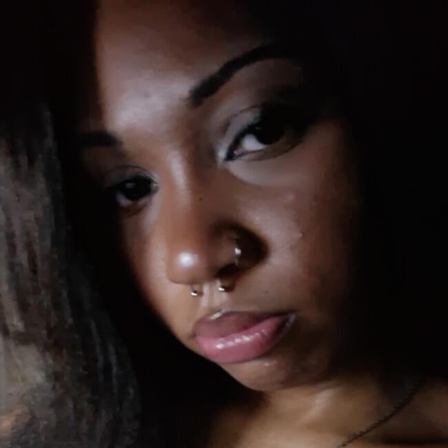 Babysitter in Pensacola: Zamira