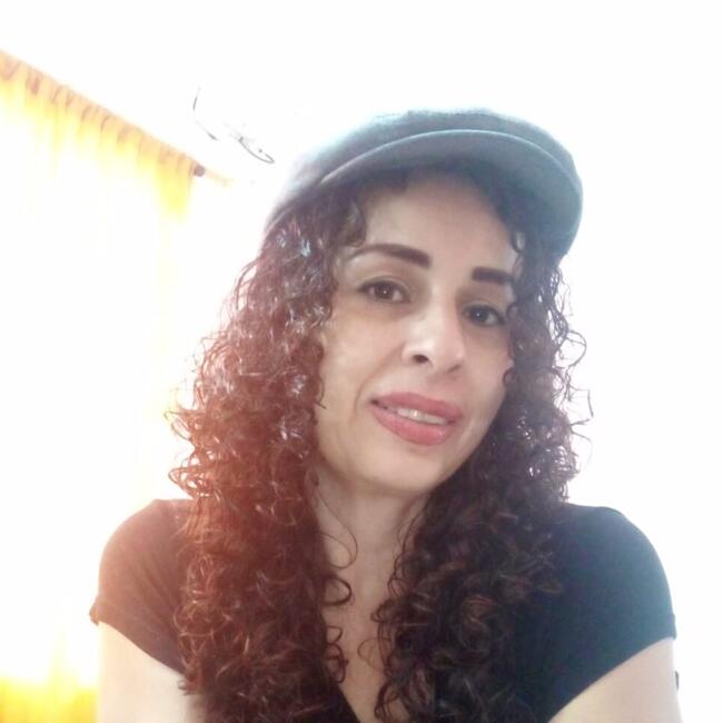 Lastenhoitaja Medellín: MARIBEL