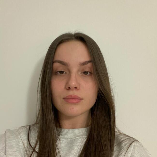 Babysitter in Ancarano: Aurora