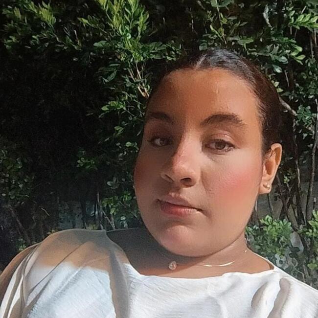Babysitter in Fortaleza: Debora Evellyn