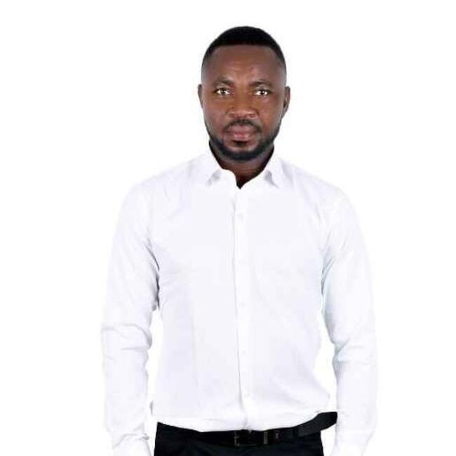 Babysitter in Dubai: Barnabas Adongo