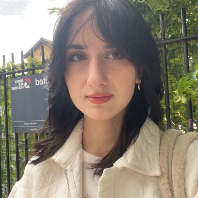 Babysitter in Stevenage: Aisha