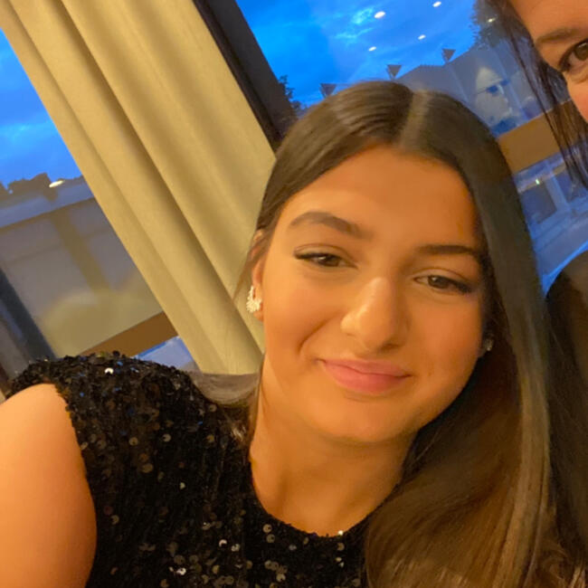 Babysitter in Fontenay-sous-Bois: Nora