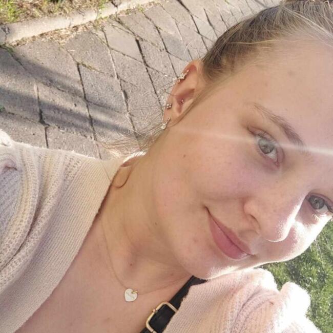 Babysitter in Sint-Truiden: Klaudia