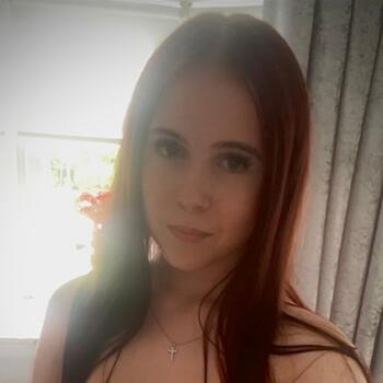 Babysitter Birkenshaw (Scotland): Laila