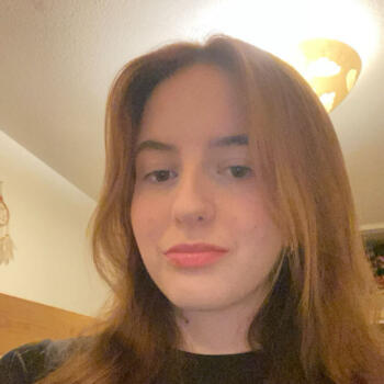 Babysitter in Saint-Loubès: Kyara