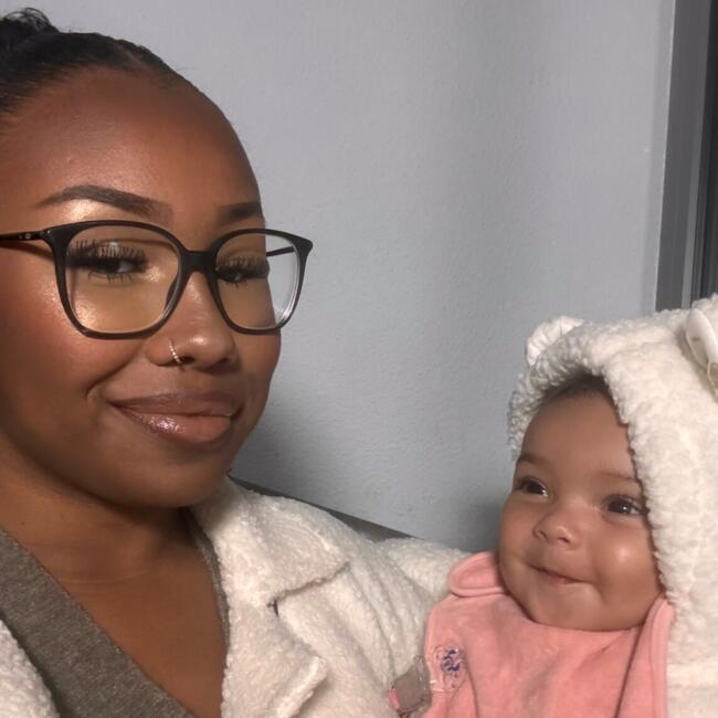 Babysitter in Paris: Nisrine