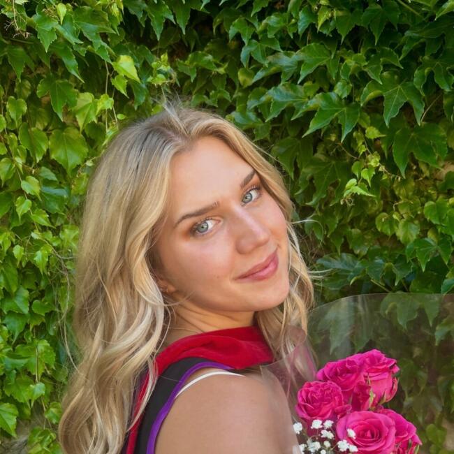 Babysitter in Gold Coast: Lauren