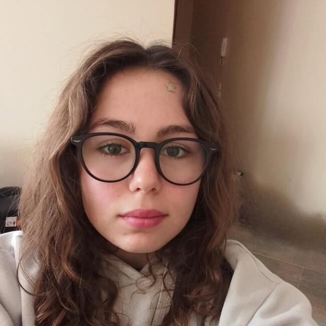 Babysitter in Warsaw: Olivia