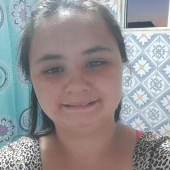 Niñera Curicó: SCARLET ESTEFANIA