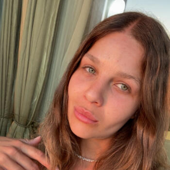 Babysitter Tel Aviv: Camilla