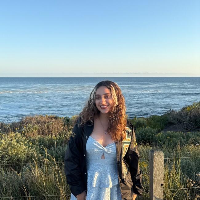 Babysitter in Los Angeles: Ixchel