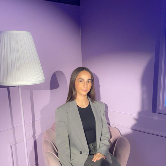 Babysitter in Bonneval: Anissa