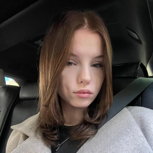 Babysitter in Marnes-la-Coquette: Varvara