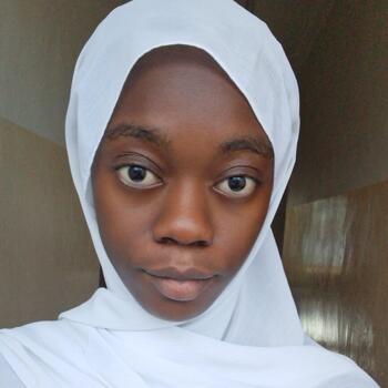 Babysitter in Arusha: Aisha