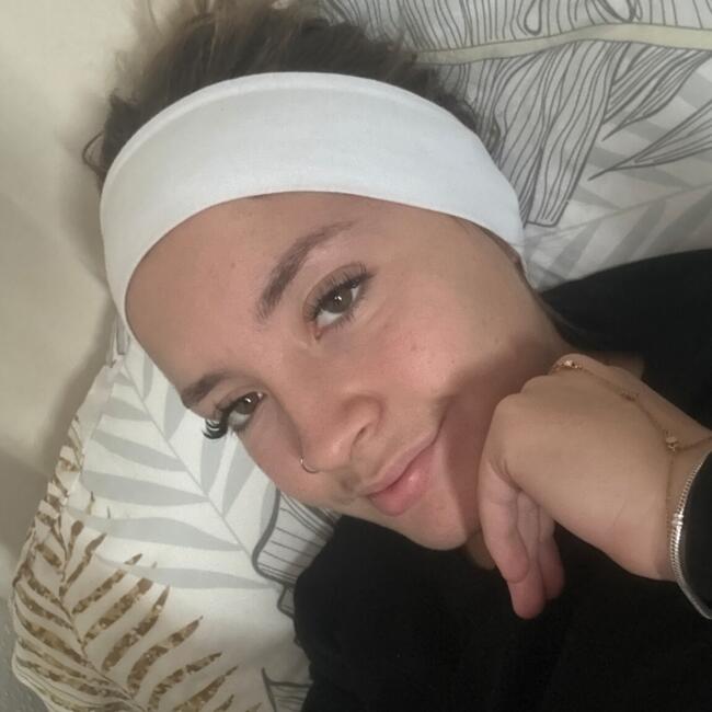 Babysitter in La Rochelle: .Louna