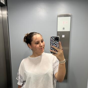 Babysitter in Paris: Thaïs