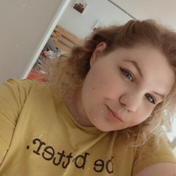 Babysitter Gold Coast: Monique