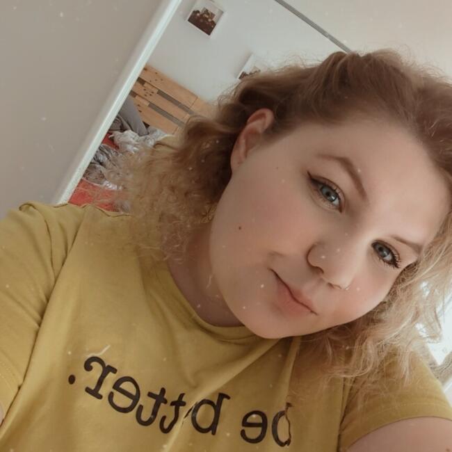 Babysitter in Gold Coast: Monique