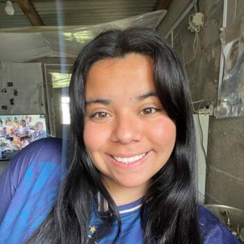 Babysitter in Colonia Nicolich: Valentina