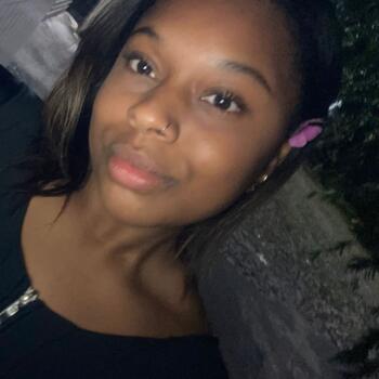 Babysitter in Divinópolis: Maria Eduarda