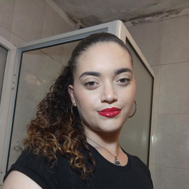 Babysitter in Santa Maria da Feira: Carol