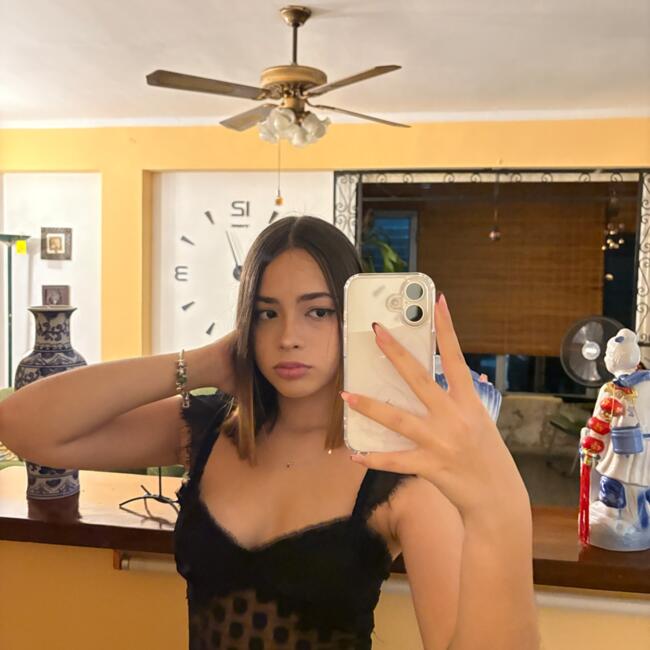 Babysitter in Oviedo: Rosmery