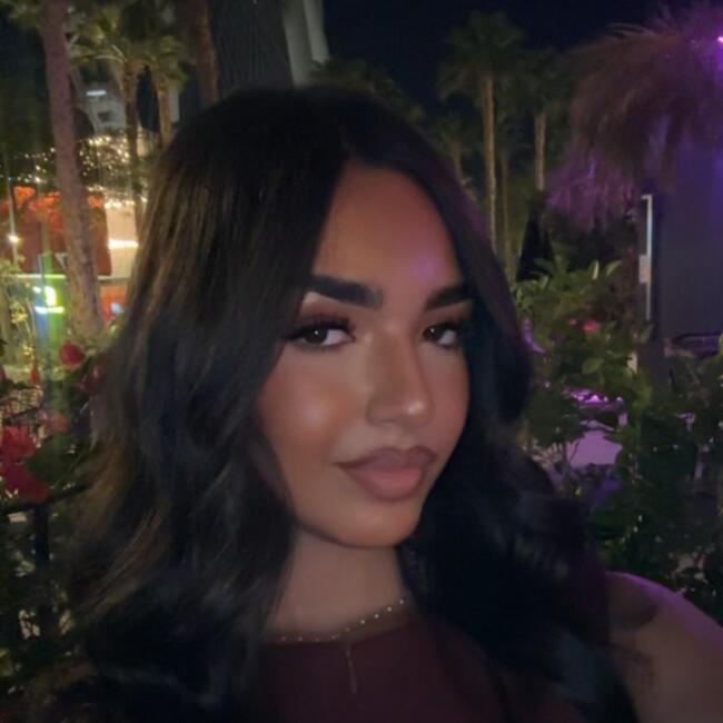 Babysitter in Nîmes: Hadil