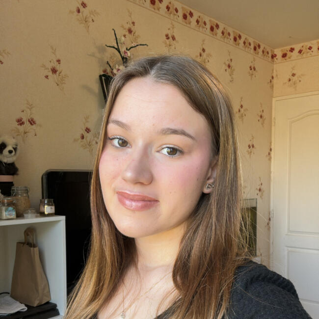 Babysitter in Languidic: Melissa