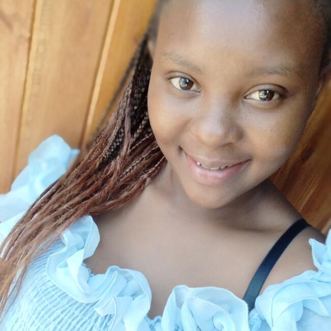 Babysitter in Edenvale: Sarah