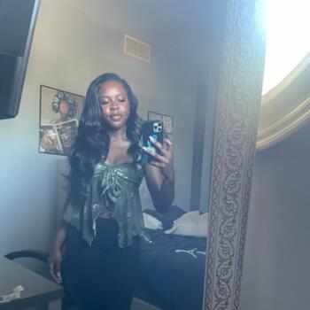 Baby-sitter Waterloo: Haliyah