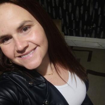 Babysitter Nova Lima: Graziela