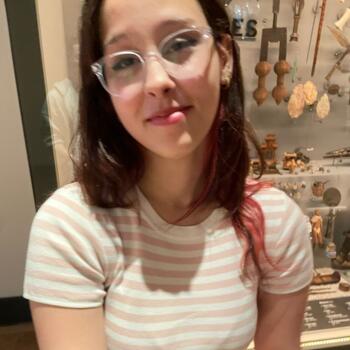 Babysitter in London: Bella