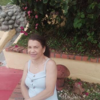 Babysitter in Panama City: Mariela