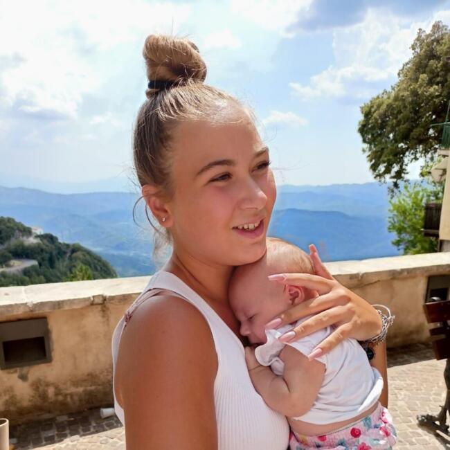Babysitter in Rome: Melania