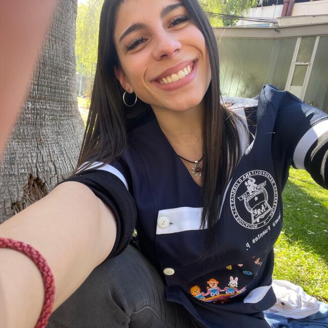 Babysitter in Peñalolén: Javiera