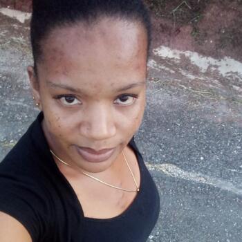 Babysitting job in Clarendon Park: babysitting job Lisa