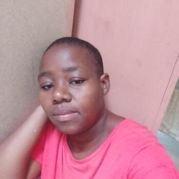 Babysitter Newcastle: Ntombifuthi