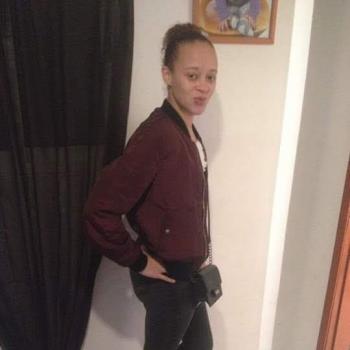 Childminder job in Almada: babysitting job Jessica