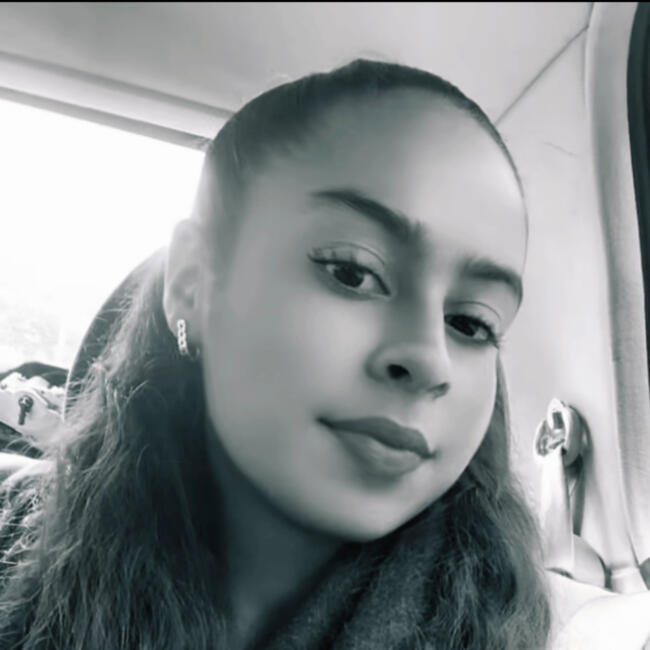 Babysitter in Dresden: Sakina