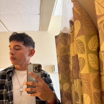 Babysitter in Norwalk: Noah