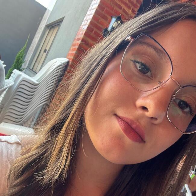 Babysitter in Coimbra: Larissa